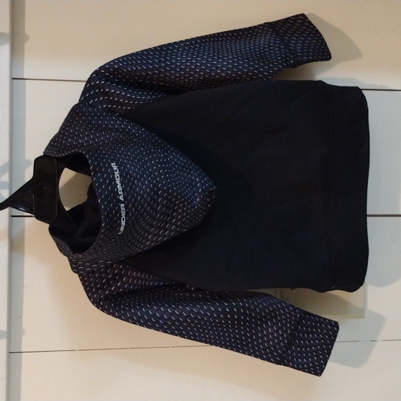 18M Under Armour Pullover - Picture 5 of 5